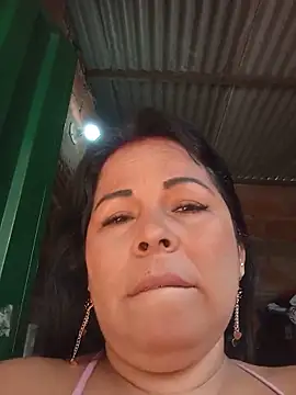 Snapshot of mother2-divorced chatting on 24, 5, 2026 mother2-divorced online show from 24, 5, 2026