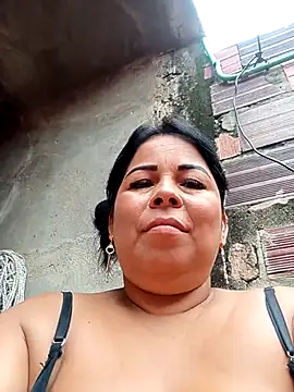 Snapshot of mother2-divorced chatting on 28, 4, 2026 mother2-divorced online show from 28, 4, 2026