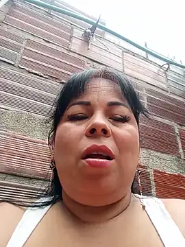 Snapshot of mother2-divorced chatting on 31, 5, 2026 mother2-divorced online show from 31, 5, 2026
