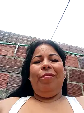 Snapshot of mother2-divorced chatting on 13, 5, 2026 mother2-divorced online show from 13, 5, 2026