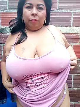Snapshot of mother2-divorced chatting on 7, 5, 2026 mother2-divorced online show from 7, 5, 2026