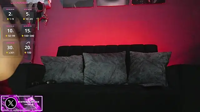 Misterss-Nyxxx online show from 7, 1, 2026