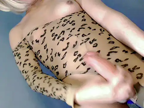 sassysiren28 online show from 3, 11, 2025