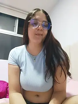 mirandahvelez online show from 18, 11, 2025