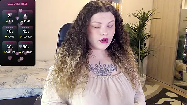 GwenSummers online show from 15, 11, 2025