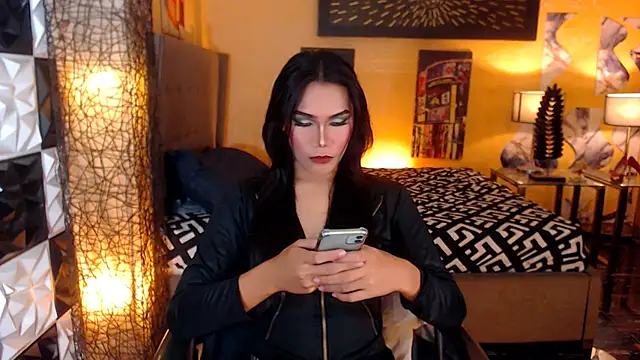 Snapshot of ElegantKellyUncutTS chatting on 26, 11, 2025 ElegantKellyUncutTS online show from 26, 11, 2025