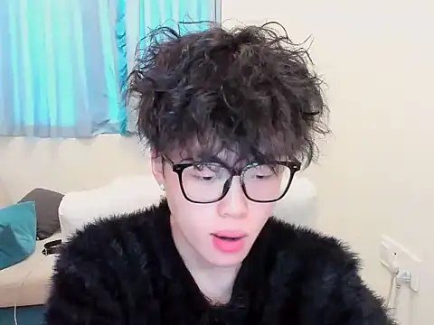 L1kuto online show from 5, 11, 2025