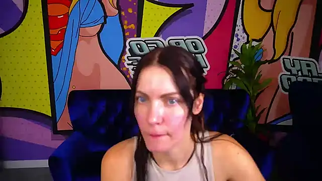 SofieMoons online show from 10, 11, 2025