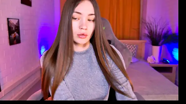 lollyrais online show from 7, 4, 2026