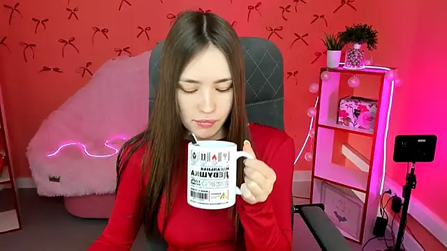 lollyrais online show from 20, 4, 2026