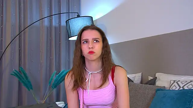 Snapshot of AliceAtkins chatting on 16, 11, 2025 AliceAtkins online show from 16, 11, 2025