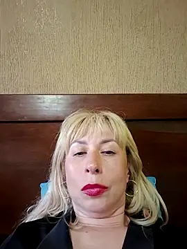 Snapshot of SelinaLovqx chatting on 6, 7, 2026 SelinaLovqx online show from 6, 7, 2026