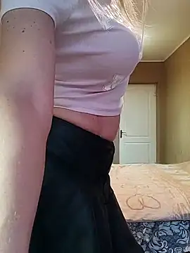 SelinaLovqx online show from 13, 11, 2025