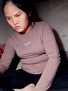 Fucksquirt2k online show from 23, 11, 2025