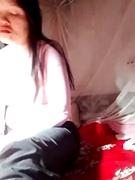 Fucksquirt2k online show from 24, 11, 2025