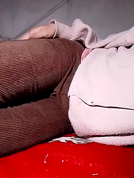 Fucksquirt2k online show from 3, 11, 2025