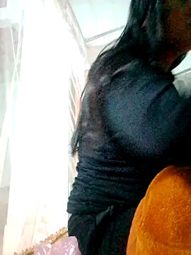 Fucksquirt2k online show from 21, 11, 2025