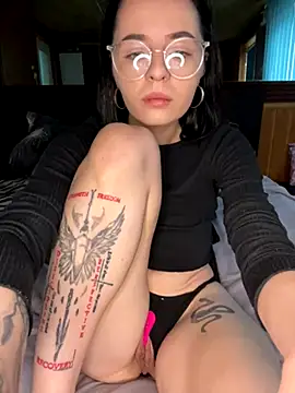 Snapshot of DianaZbo20 chatting on 30, 11, 2025 DianaZbo20 online show from 30, 11, 2025