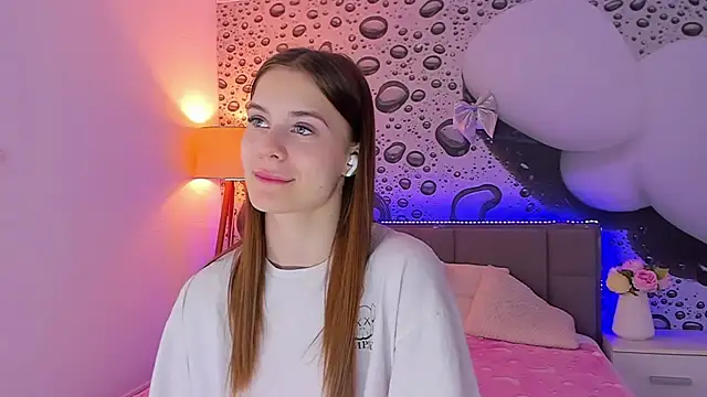 LuisaClover online show from 31, 5, 2026