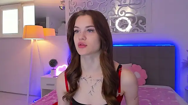 LuisaClover online show from 3, 4, 2026