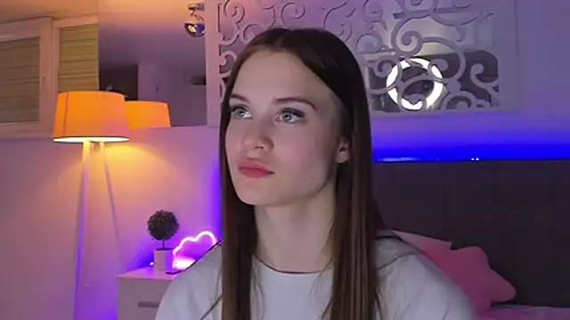 LuisaClover online show from 14, 3, 2026