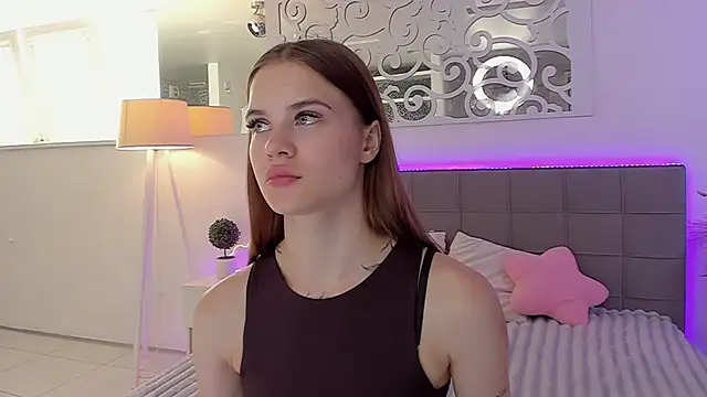 LuisaClover online show from 30, 6, 2026