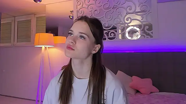 LuisaClover online show from 1, 3, 2026