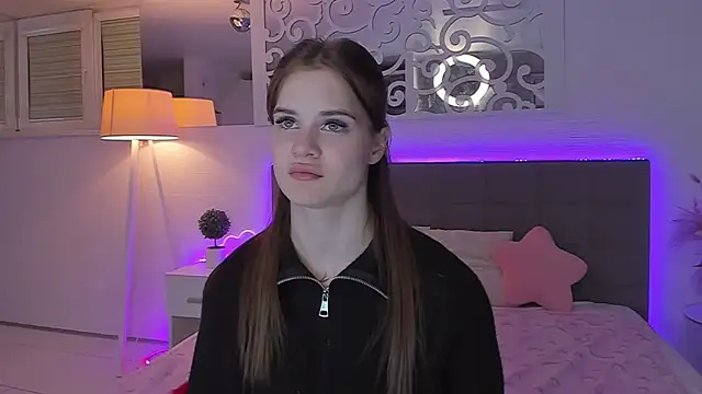 LuisaClover online show from 24, 4, 2026