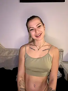 AlyssaSchwarz online show from 23, 11, 2025