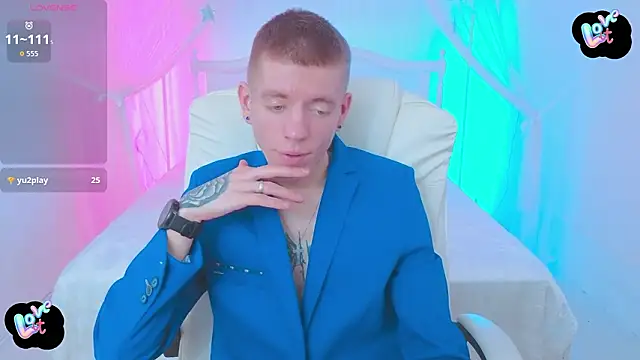 Snapshot of Cristian__Dior chatting on 7, 2, 2026 Cristian Dior online show from 7, 2, 2026