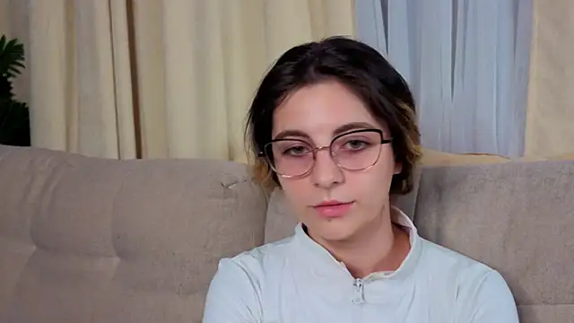 CasandraMickell online show from 6, 11, 2025