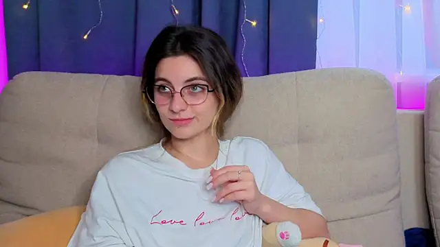 CasandraMickell online show from 12, 11, 2025