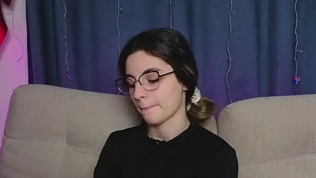 CasandraMickell online show from 16, 11, 2025