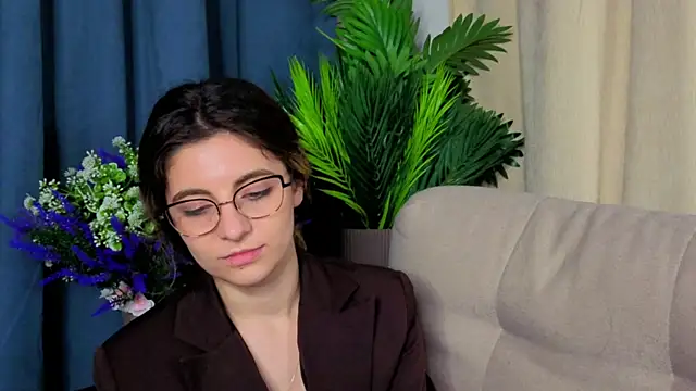 CasandraMickell online show from 7, 11, 2025