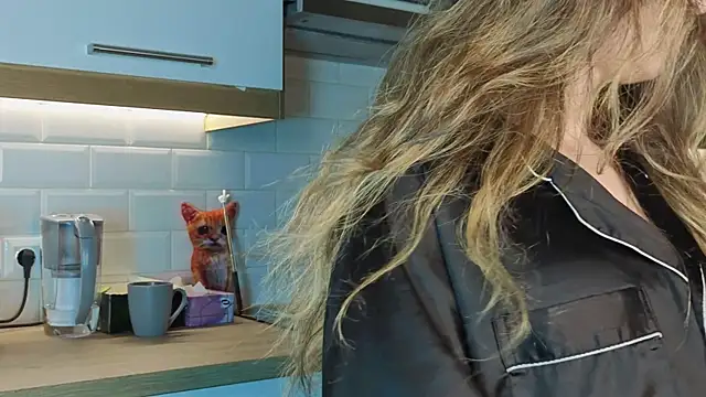 CasandraMickell online show from 8, 11, 2025