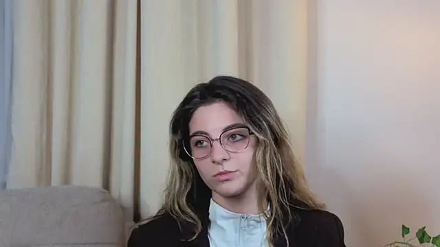 CasandraMickell online show from 1, 11, 2025