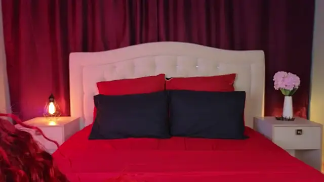 EricaKors online show from 4, 12, 2025