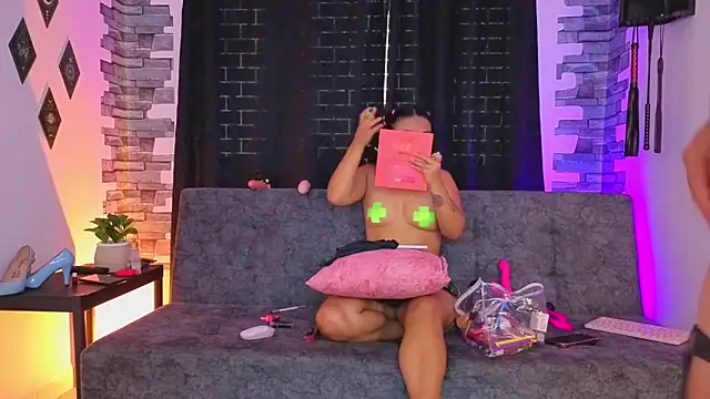 kasandraandsilvii online show from 23, 11, 2025