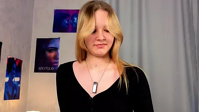 Snapshot of ElissaGlod chatting on 2, 3, 2026 ElissaGlod online show from 2, 3, 2026