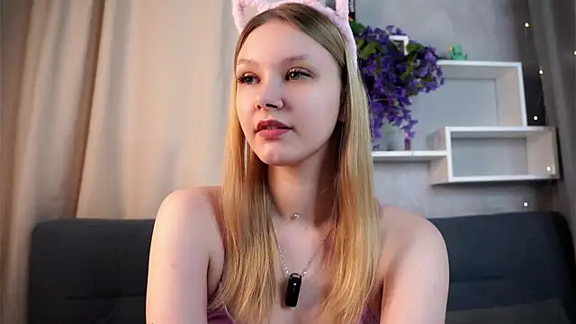 Snapshot of ElissaGlod chatting on 21, 2, 2026 ElissaGlod online show from 21, 2, 2026