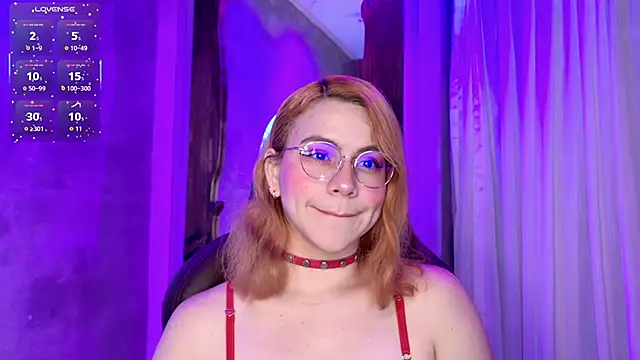 sussiestrawberry online show from 13, 11, 2025