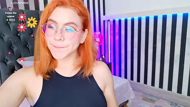 sussiestrawberry online show from 30, 10, 2025