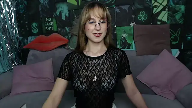 AlishaKellyi online show from 7, 3, 2026