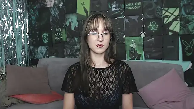 AlishaKellyi online show from 1, 12, 2025