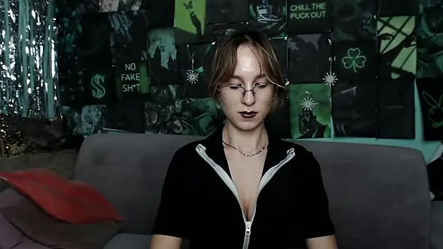 AlishaKellyi online show from 17, 11, 2025