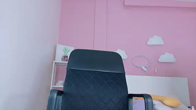 SeleneGibson   online show from 6, 3, 2026