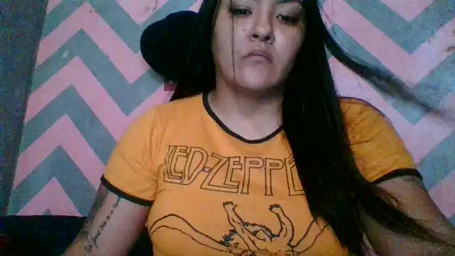 Snapshot of Jennifersbodyy chatting on 4, 11, 2025 Jennifersbodyy online show from 4, 11, 2025