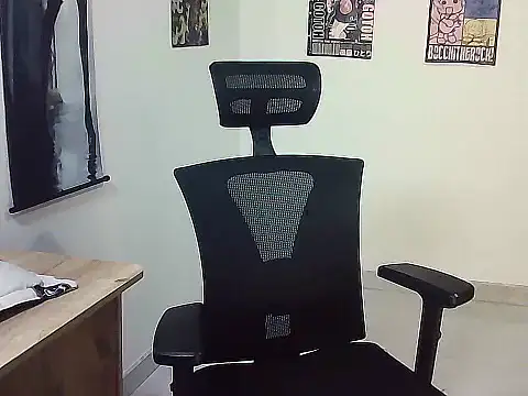 Gigi Scott  online show from 5, 12, 2025