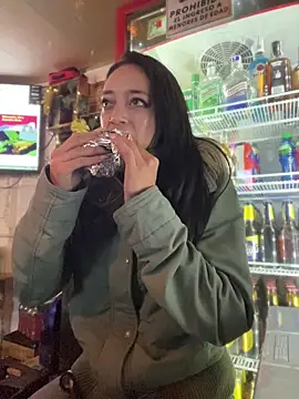 Lia  white online show from 7, 11, 2025