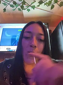 Lia  white online show from 22, 12, 2025